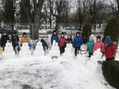 Klausučiai tyrinėja žiemą Klausučiai tyrinėja žiemą