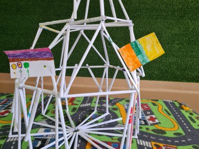 STEAM kūrybinių darbų fotografijų paroda”Smalsieji inžinieriai”