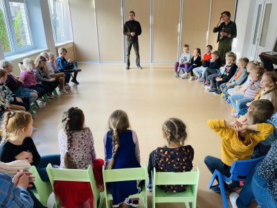 Svečiuose miškininkas Paulius Svečiuose miškininkas Paulius