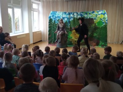 Mus aplankė Drakoniuko teatras