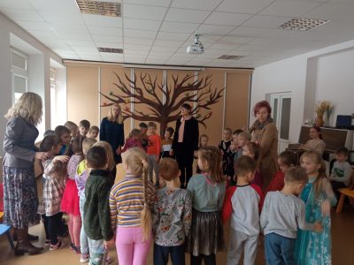 Mes – konkurso ,,Visa mokykla šoka‘‘ dalyviai Mes – konkurso ,,Visa mokykla šoka‘‘ dalyviai