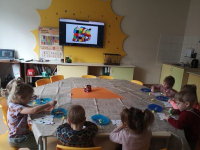 Drambliuko Elmerio diena darželyje Drambliuko Elmerio diena darželyje