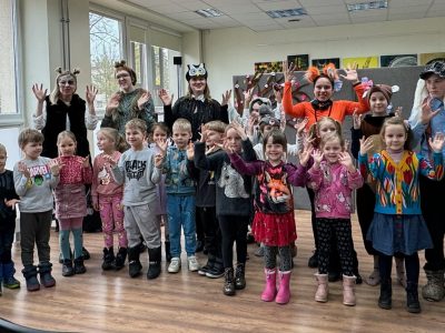 Spektaklis bibliotekoje Spektaklis bibliotekoje