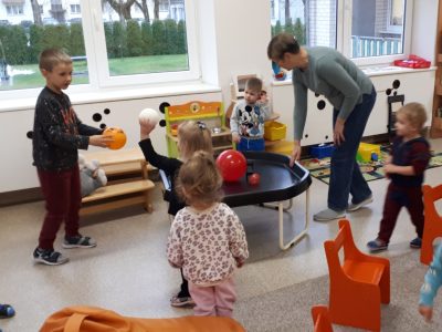 STEAM, emocinės ir kalbinės raiškos projektas „Svečiuose pas mažuosius“