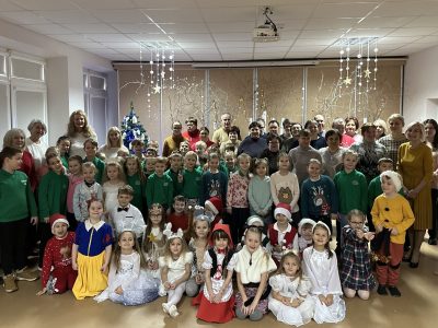 Priešmokyklinukų spektaklis „Pasiklydusi žvaigždė“ tęsia kelionę Priešmokyklinukų spektaklis „Pasiklydusi žvaigždė“ tęsia kelionę