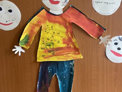 Keičiasi laikas – mainosi rūbas