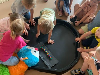 Pastebėkim, kas mus supa Pastebėkim, kas mus supa