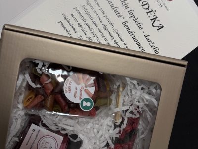 Mes – parodos ,,Gamtoje iš gamtos” dalyviai Mes – parodos ,,Gamtoje iš gamtos” dalyviai