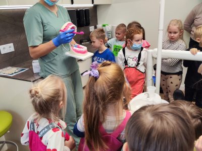 Išvyka į odontologijos kliniką Išvyka į odontologijos kliniką