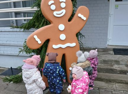 Pirmas Kalėdų laukimas darželyje