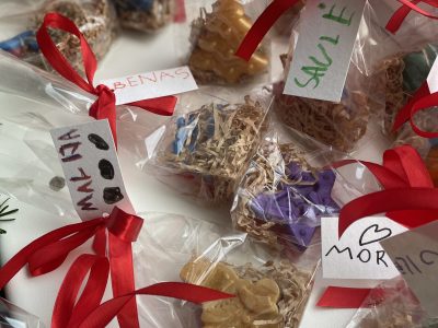 Mūsų grupėje vyko kalėdinės dirbtuvės! 