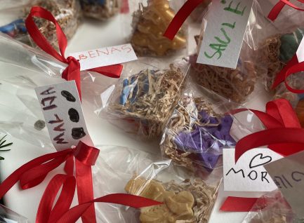 Mūsų grupėje vyko kalėdinės dirbtuvės! 